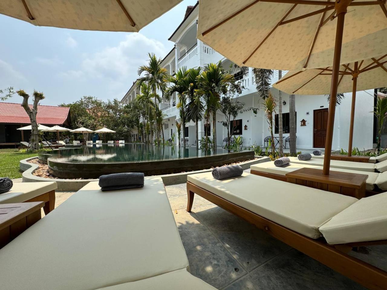 Hotel The Urban Siem Reap Exterior foto